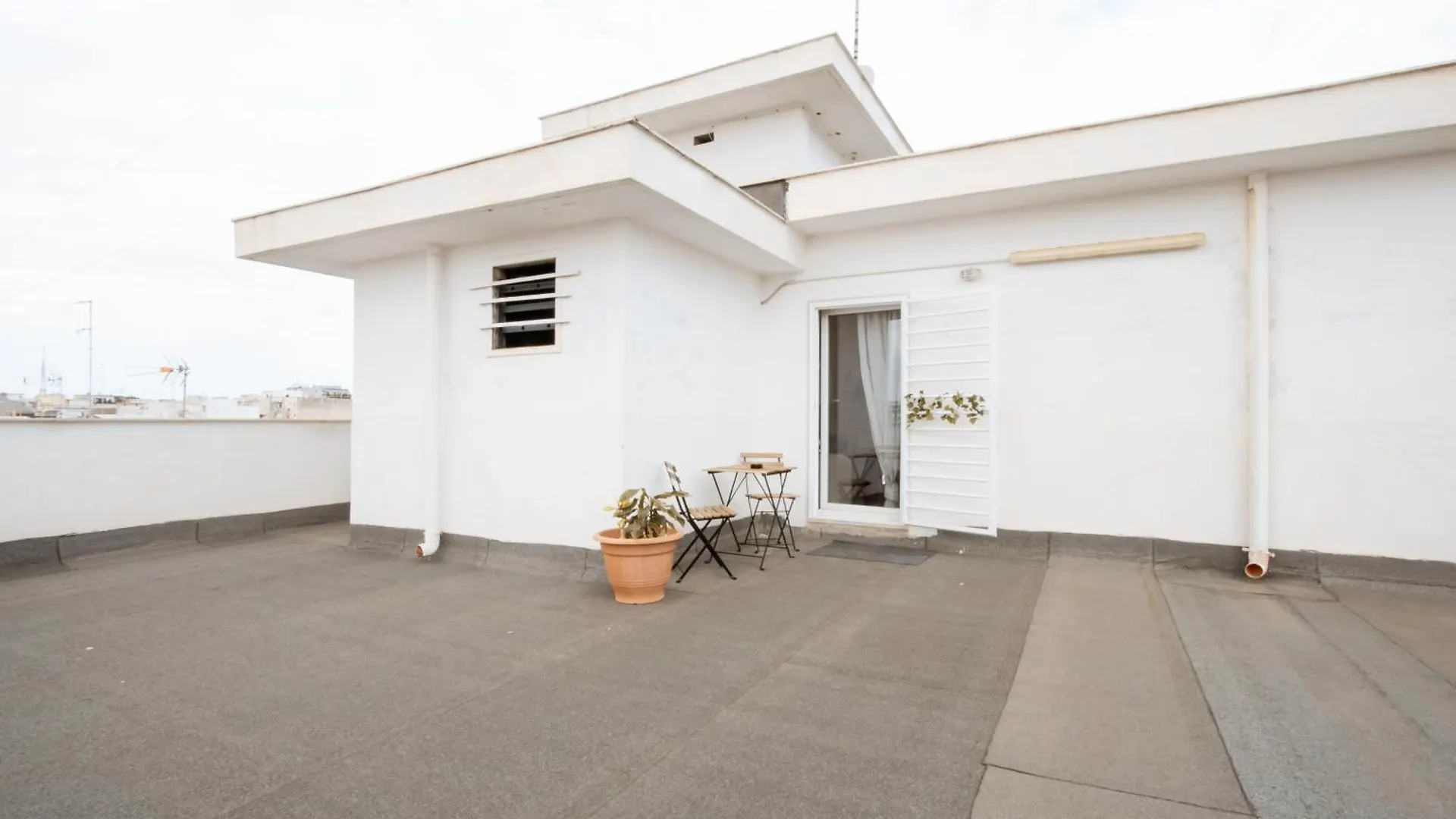 Attiketto Apartment Bari Italy